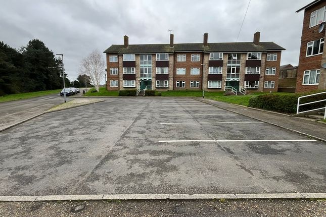 Flat for sale in Birkfield Drive, Ipswich