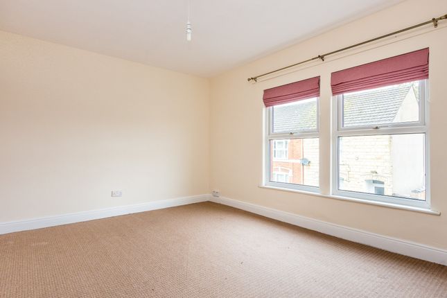 Terraced house to rent in Winchester Road, Rushden