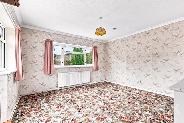 8, Oak Way, Halesworth photo 4