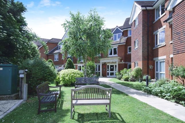 Thumbnail Flat for sale in Lewis Court, Redhill