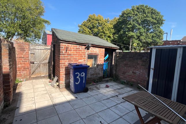 39, Doncaster photo 5