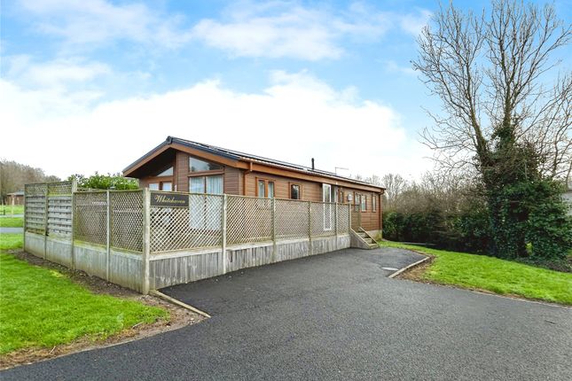 2-bed caravan on Whitehaven,, Colliery Lane, Swadlincote, £139,000