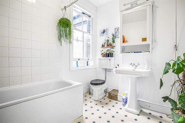 Terraced house for sale in Trafalgar Street, London