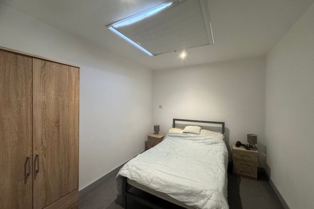 Flat 405, Brierley Hill photo 3