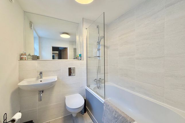 10 Ellacombe Road, Torquay photo 5