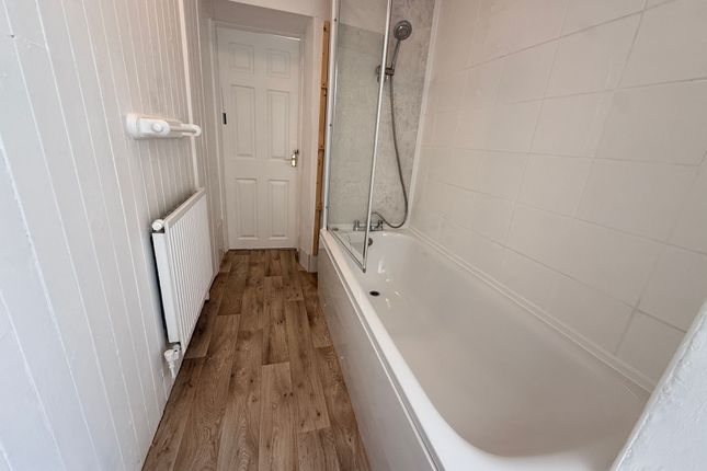 70 Moor Street, Gloucester photo 5