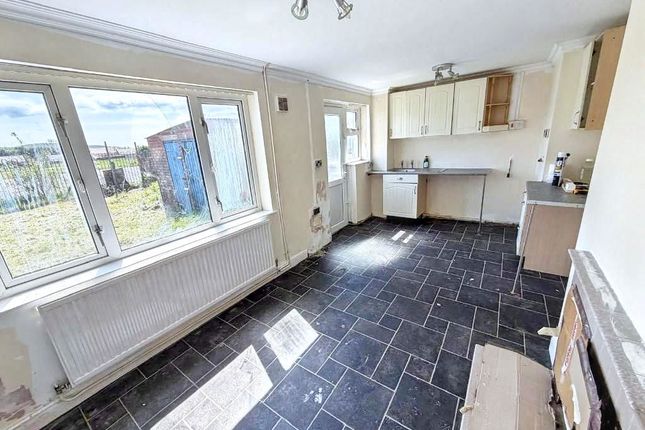 11, Beechfield Close, Ebbw Vale photo 2