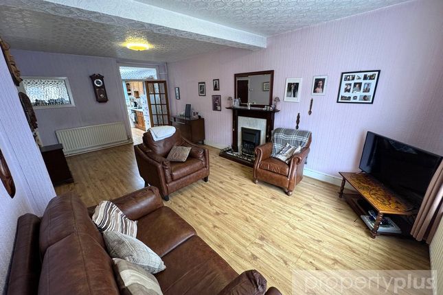 26, Robert Street, Rhondda Cynon Taff photo 3
