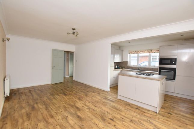 20, Seabourne Way, Dymchurch photo 2