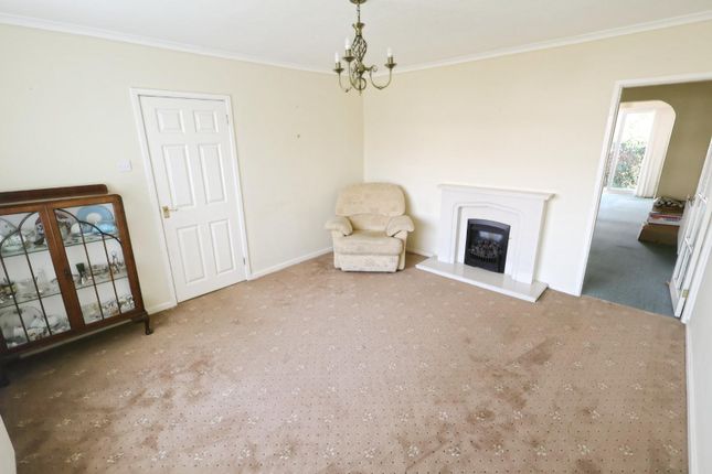 44, Wyndham Drive, Cefn-Y-Bedd photo 2
