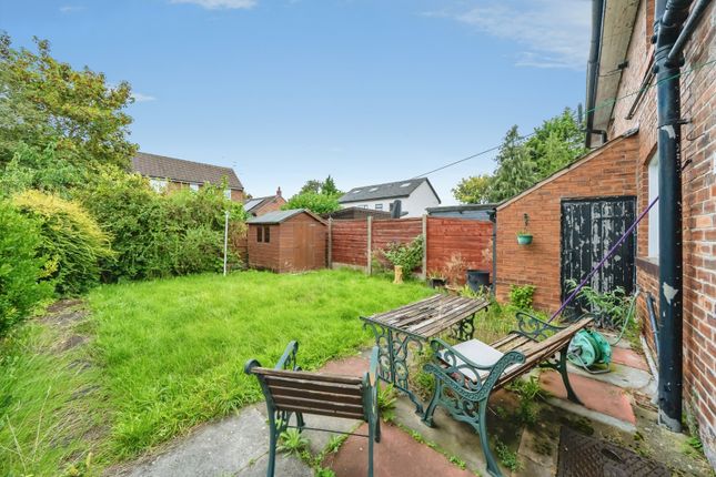7, Kaye Avenue, Cheshire photo 4