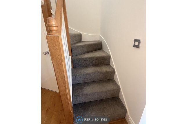 Flat   Finkle Street, Cottingham photo 5