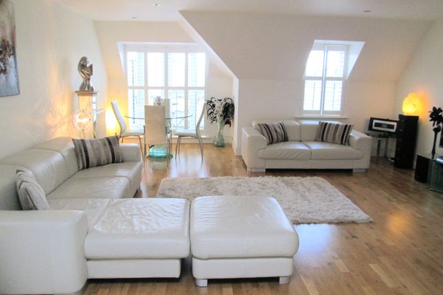 2-bed flat on Flat 13,, 293 -295 Main Road, Kent, £350,000