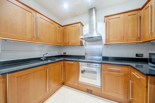 Flat 7, 6, Kidbrooke Park Road, London photo 4