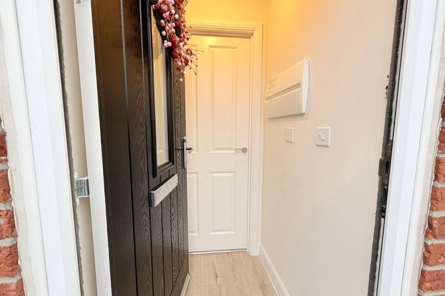 21, Ludworth Close, Cheshire photo 2