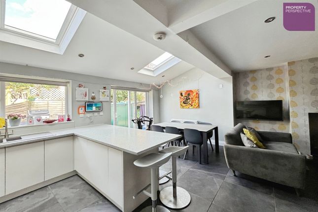 9, Windsor Avenue, Lancaster photo 4