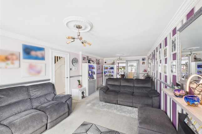 7, Darfield Avenue, Sheffield photo 3