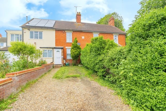 Thumbnail Terraced house for sale in Buckingham Road, Bletchley, Milton Keynes