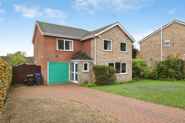 4-bed detached on Meadway, Salisbury, £450,000