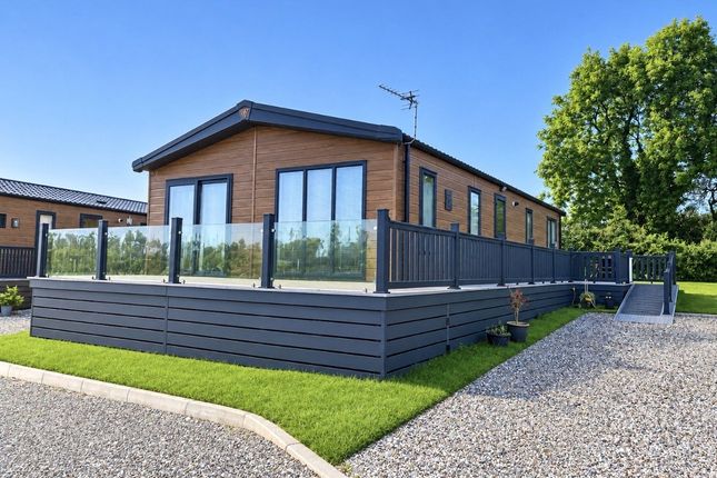 2-bed caravan on Manorbier, Pembrokeshire, £135,000