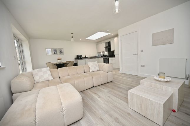 5, Edward Road, Rotherham photo 2