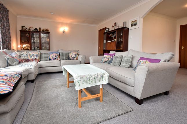 9 Newfield Road, Elgin photo 4