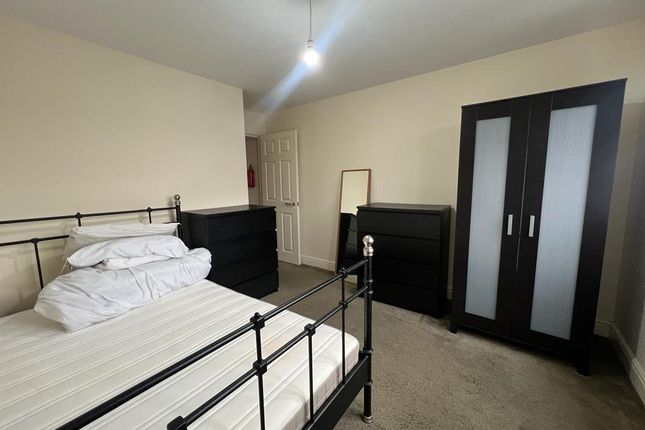 75b, Audley Road, Hendon photo 4