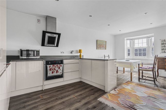 Flat for sale in St. Thomas Street, Central Oxford