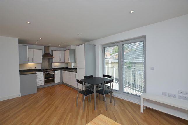 Flat to rent in Taylor House, 3 Storehouse Mews