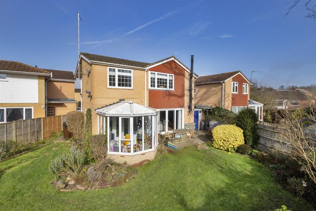 16, Hawden Close, Tonbridge photo 3
