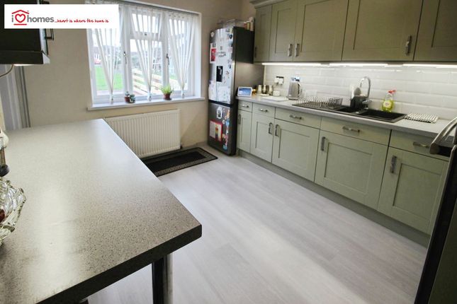 43, Broadmeadow, Walsall photo 3