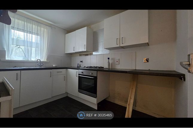 Iona Close, Leicester photo 4