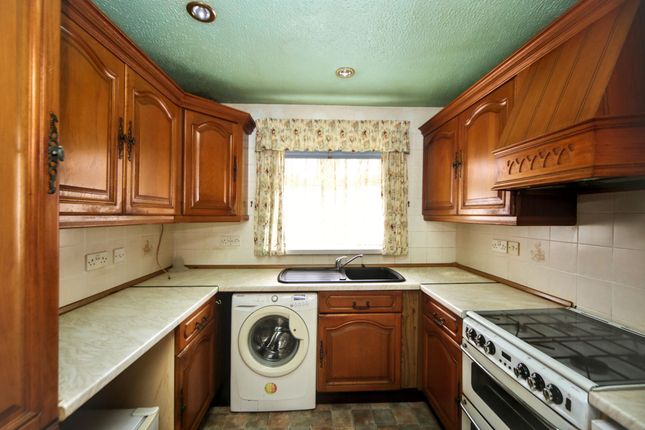 4 Hassness Close, Wigan photo 3