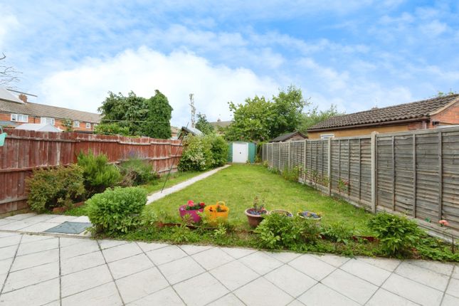 8, Surbiton Road, Camberley photo 4