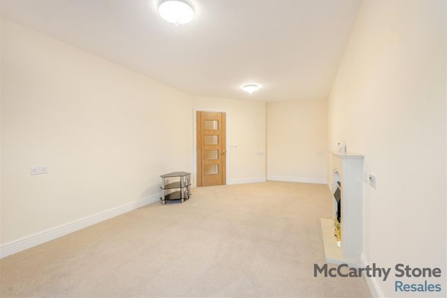 45 Stiperstones Court, Abbey Foregate, Shrewsbury photo 4