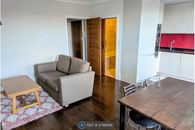 Flat   Churchfield Road, London photo 4