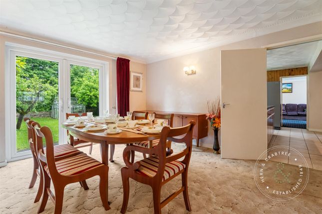 6, Grange Close, Cardiff photo 4