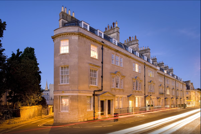 Flat to rent in St. James's Parade, Bath