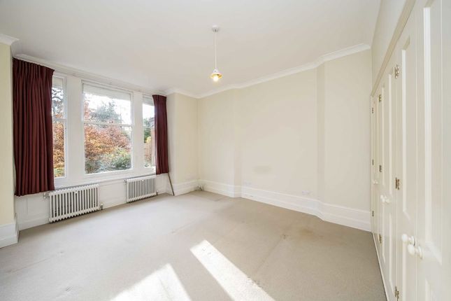 Flat 2, Southlands, 40, Queens Road, Weybridge photo 4