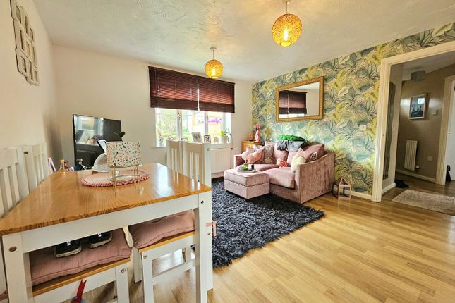 Maisonette for sale in Mayfield Way, Great Cambourne, Cambridge