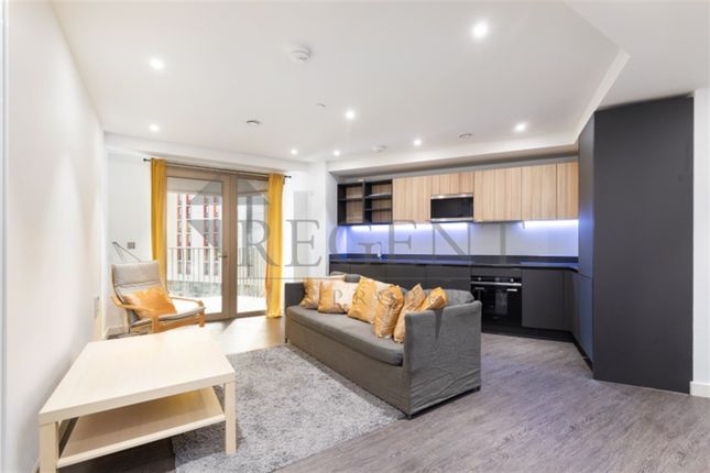 2-bed flat on 12, Flat 505, Western Gateway, London, £400,000