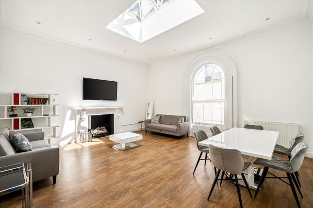 Thumbnail Flat to rent in Queen's Gardens, Hyde Park, London W2.