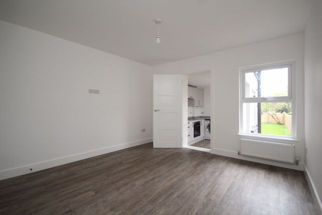 34, Pembury Grove, Tonbridge photo 3