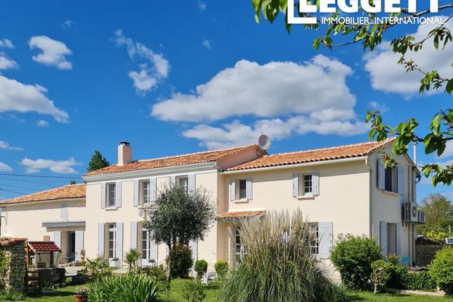 Thumbnail Villa for sale in Sainte-Même, Charente-Maritime, Nouvelle-Aquitaine