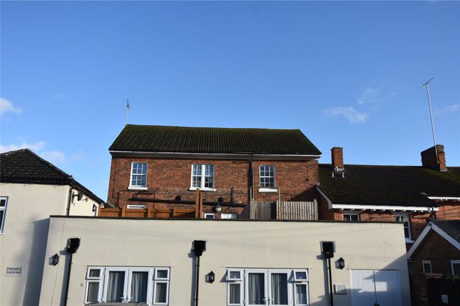 Flat for sale in Phoenix Square, Pewsey, Wiltshire