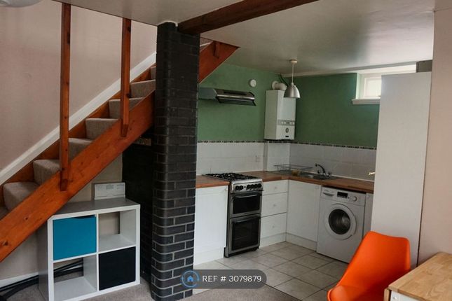 Erlanger Road, London photo 5