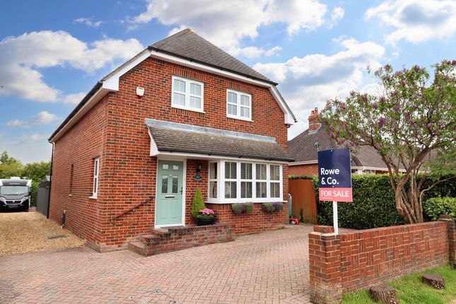 Thumbnail Detached house for sale in Manor Road, Durley