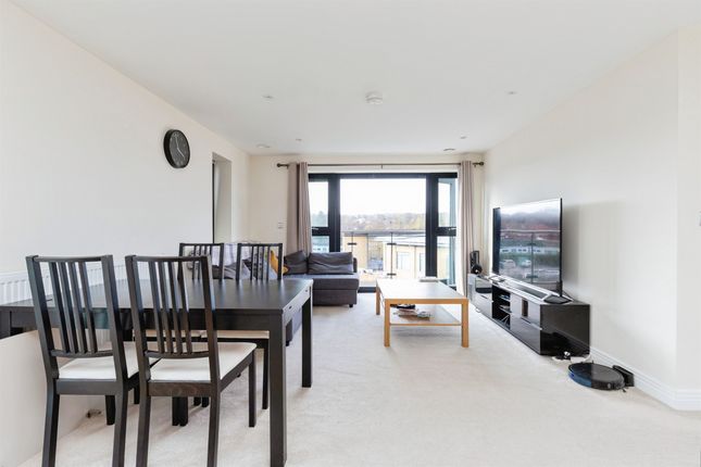 Flat 16, Brooklyn House, Bessemer Road, Welwyn Garden City photo 2