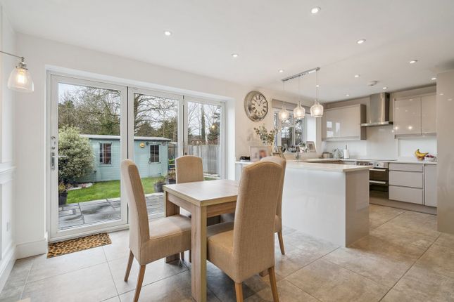 34a, Rixon Close, George Green photo 4
