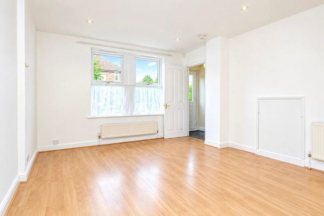Holly Cottage, Brookwood Avenue, Eastleigh photo 2